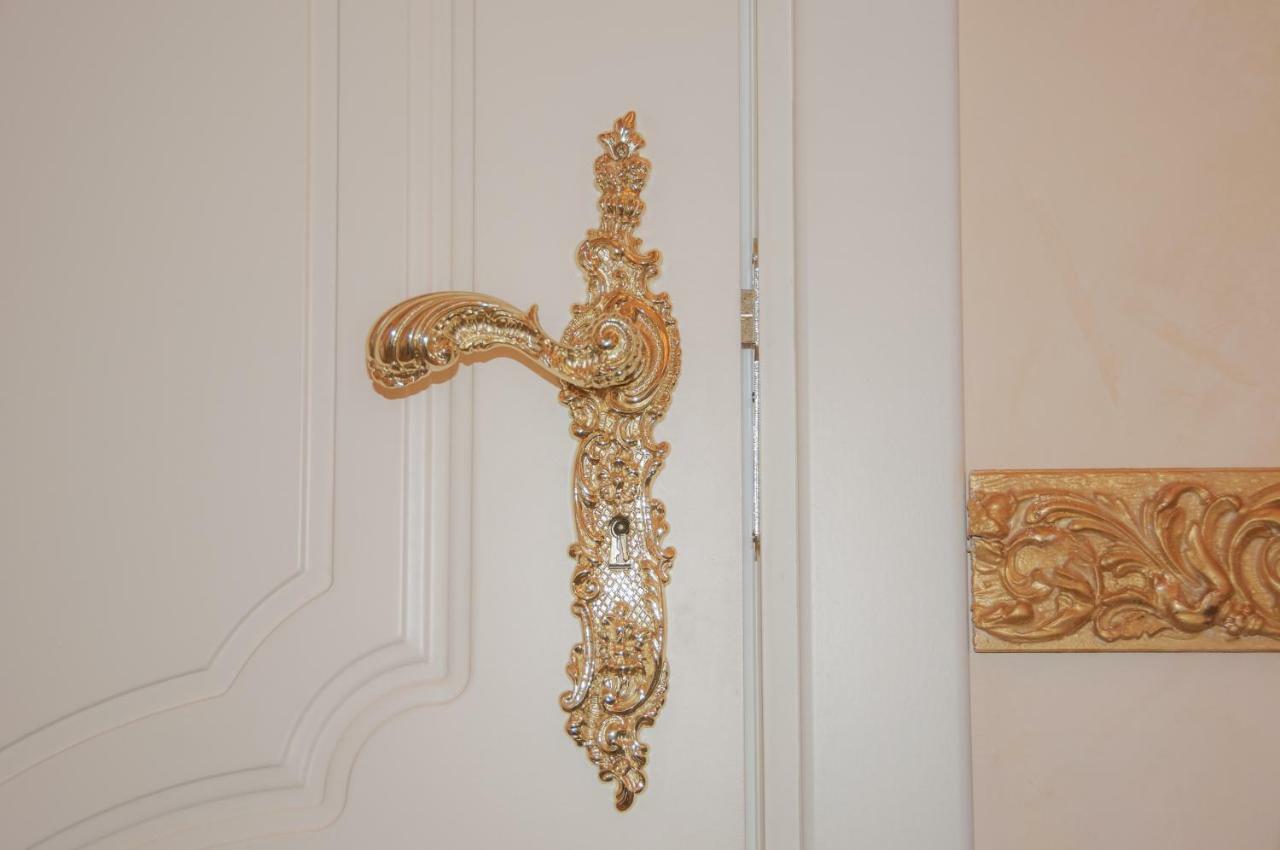 Fiore D'Arancio Luxury City Center Apartment ヴェローナ エクステリア 写真