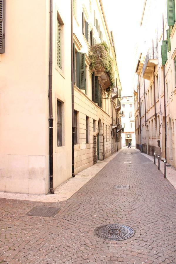 Fiore D'Arancio Luxury City Center Apartment ヴェローナ エクステリア 写真