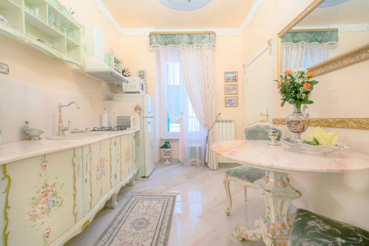Fiore D'Arancio Luxury City Center Apartment ヴェローナ エクステリア 写真