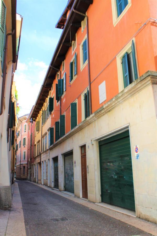 Fiore D'Arancio Luxury City Center Apartment ヴェローナ エクステリア 写真
