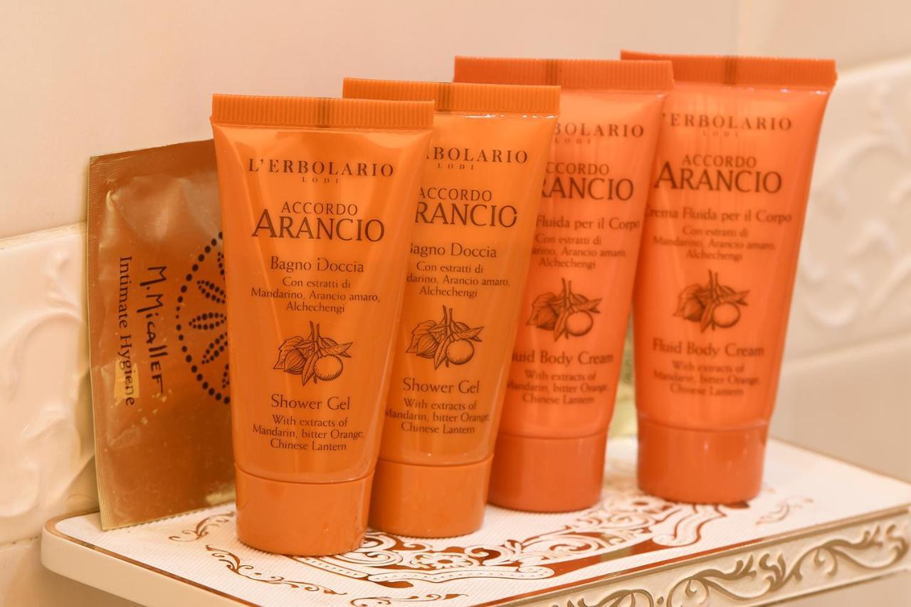 Fiore D'Arancio Luxury City Center Apartment ヴェローナ エクステリア 写真